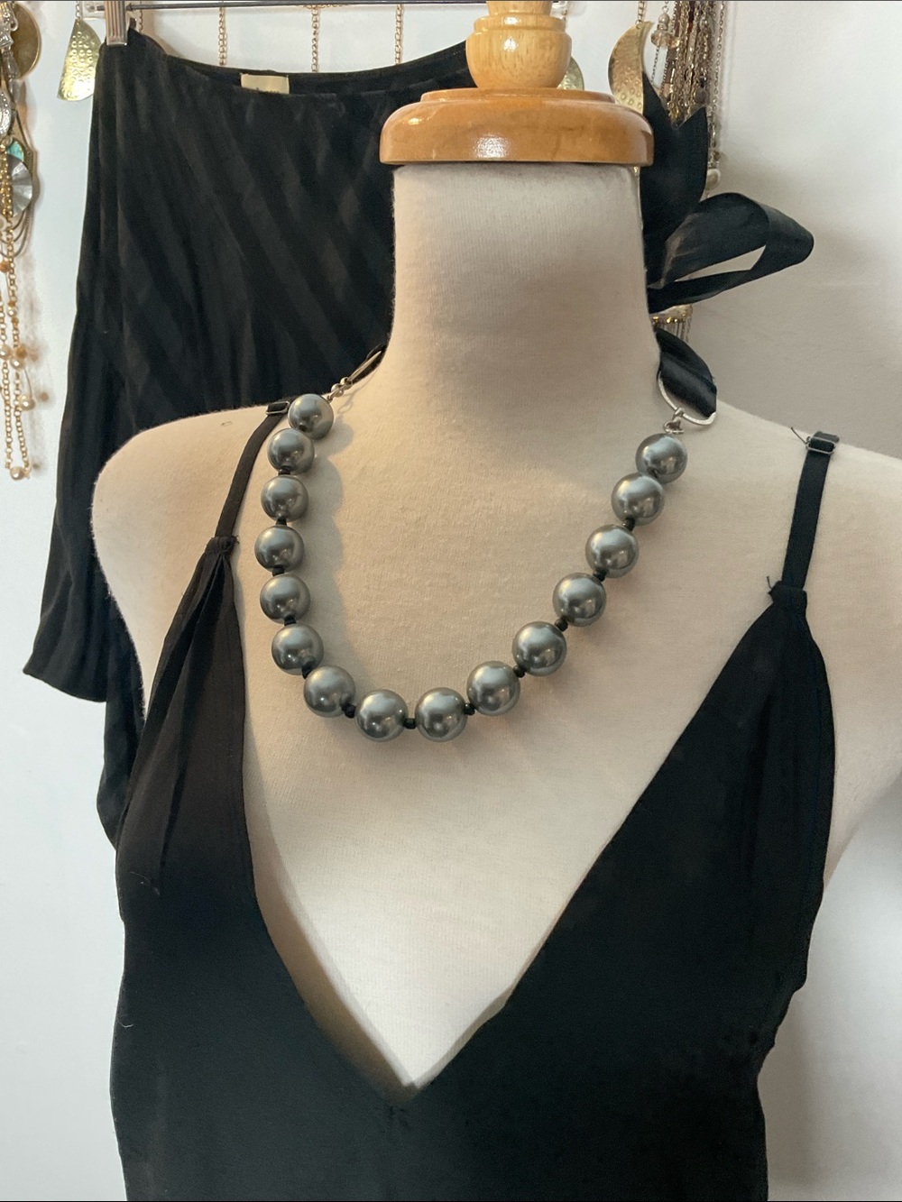 Classic Black Ribbon Pearl Necklace - Women Jewelry